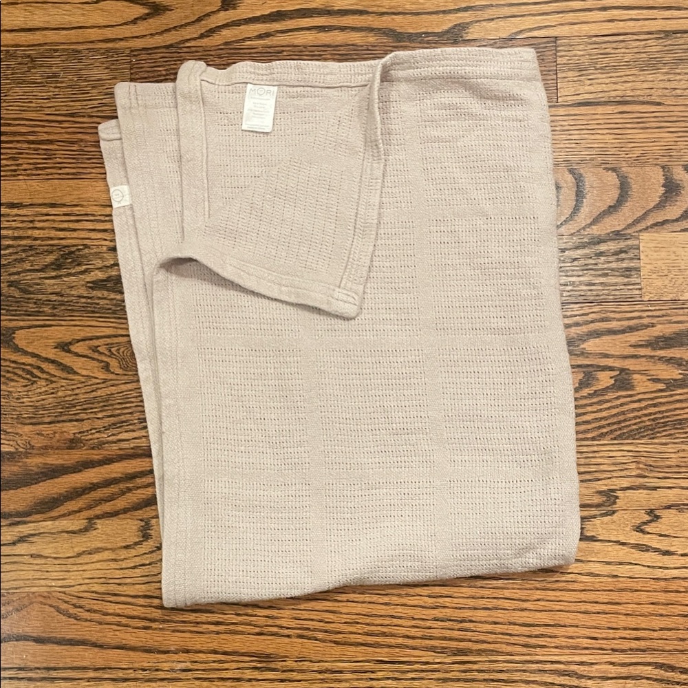 Mini Mori (Baby Mori) tan baby blanket